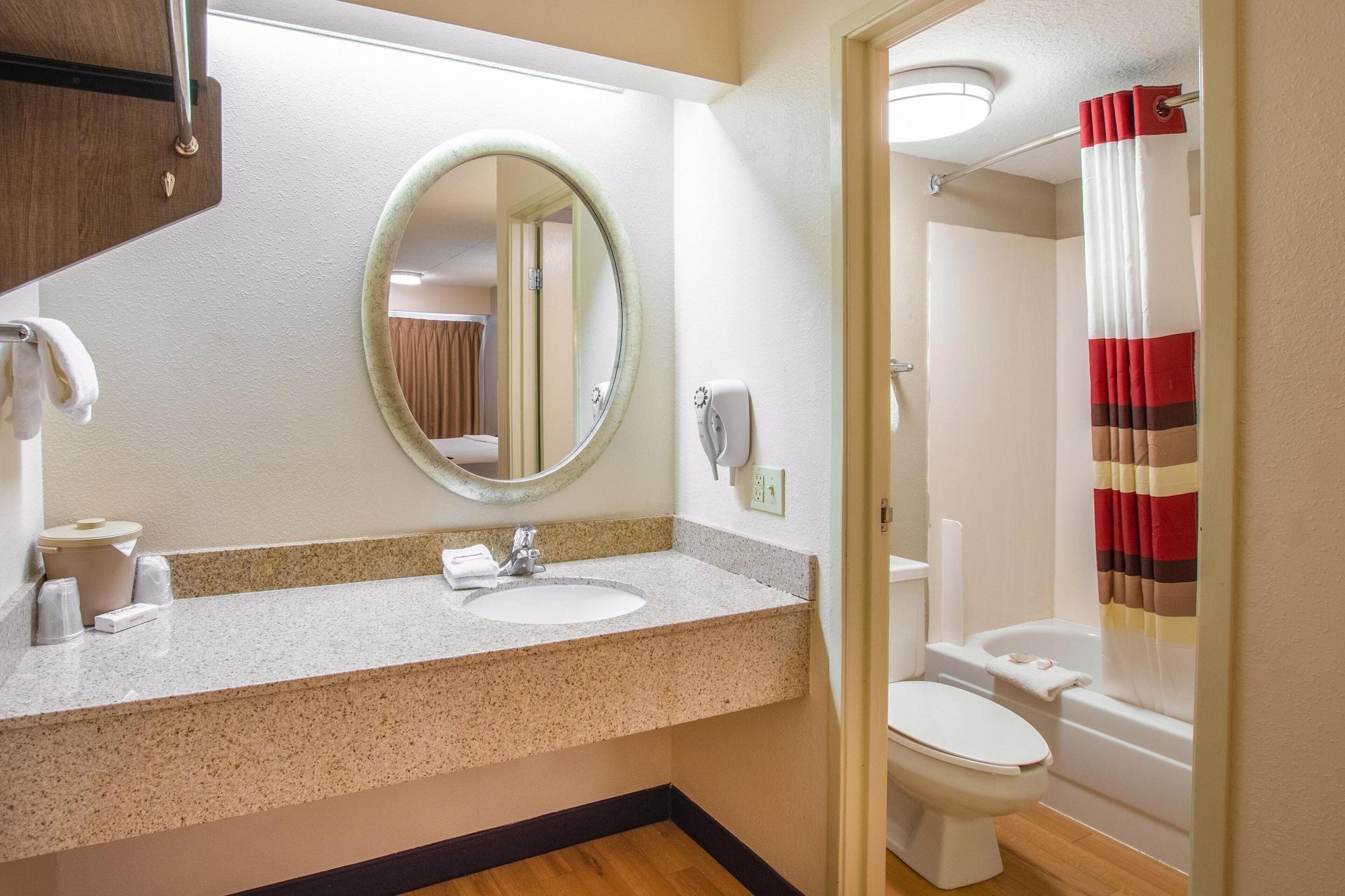 Red Roof Inn Kalamazoo West - Western Michigan U Dış mekan fotoğraf
